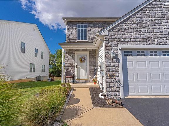 2nd image of 829 N Fork Dr