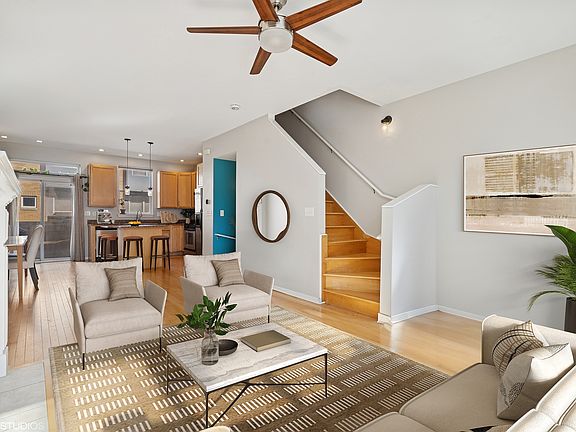 5th image of 3512 W Belmont Ave
