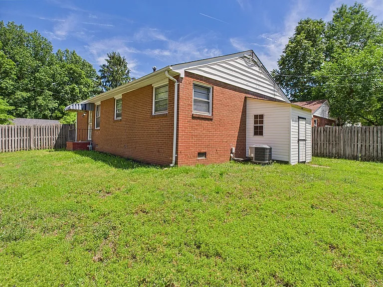 5601 Campbell Ave — Photo 17