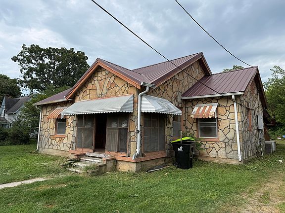 2nd image of 407 S College Avenue