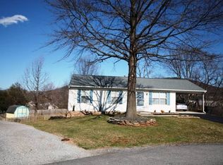 862 Orlando Ct, Roanoke, VA 24019