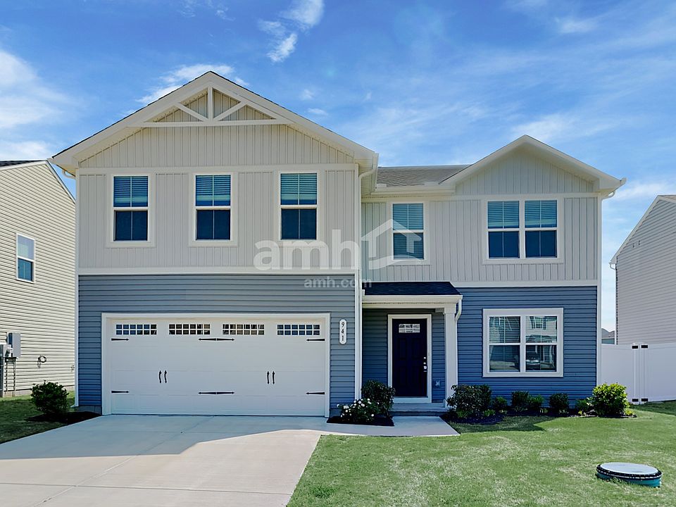 1st image of 941 Blue Ash Way