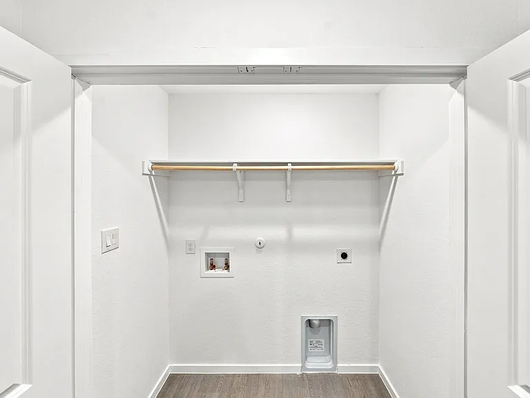 233 Pastar Fls — Photo 15