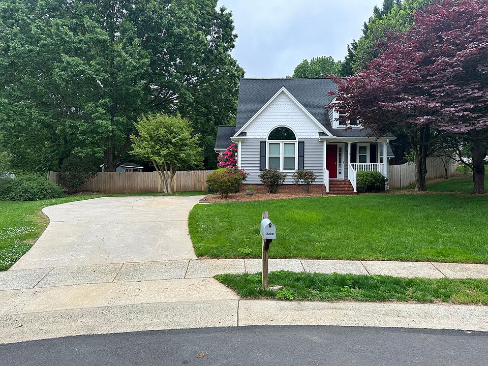 1st image of 1106 Newberry Dr