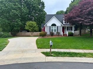 1106 Newberry Dr, Mebane, NC 27302