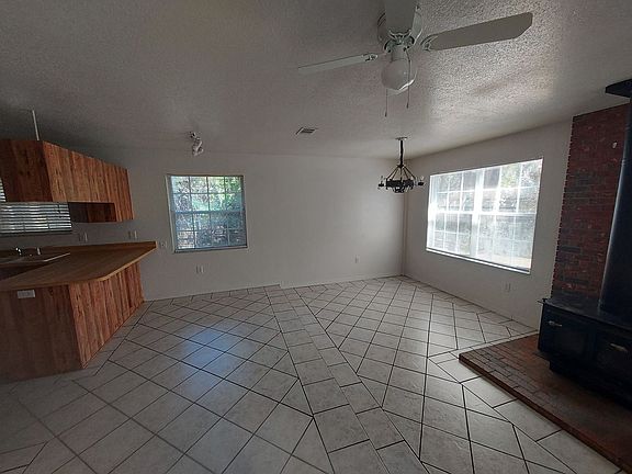 4th image of 16840 SE 52nd Pl
