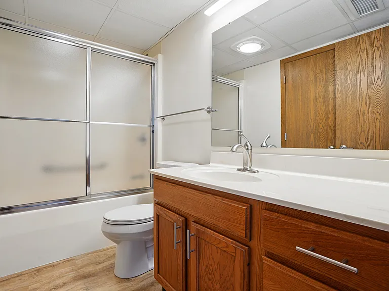 Westgate Apartments — Photo 36