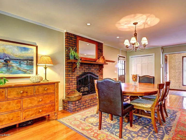 11207 Seatonville Rd — Photo 5