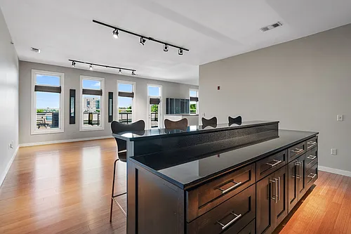 1706 18th Ave S #306 Photo 1