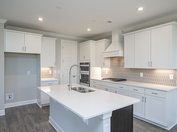 5th image of 713 Parthenia Ln Lot 79