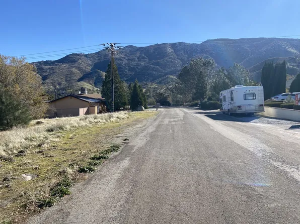 2700 Bobcat Dr, Mountain Mesa, CA 93240