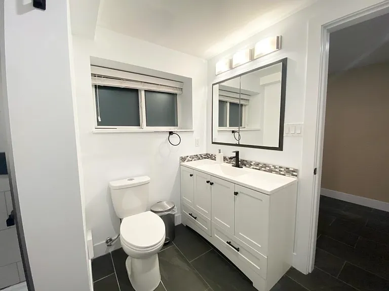 11010 86a Ave — Photo 12