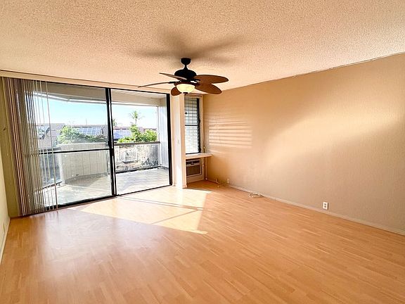 3rd image of 75-5669 Kuakini Hwy #5202