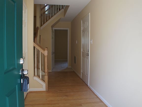 3rd image of 6038 Callaway Ct
