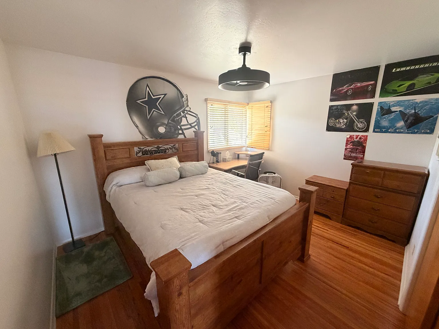 3 bed, 1126 sqft, $2,000 — Photo 3