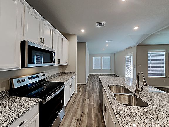 5th image of 5536 Shasta Pl