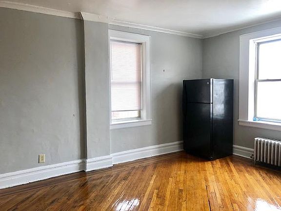 4th image of 445 Central Ave APT D10