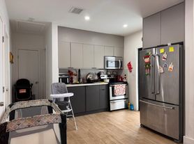 2775 SW 6th St, Miami, FL