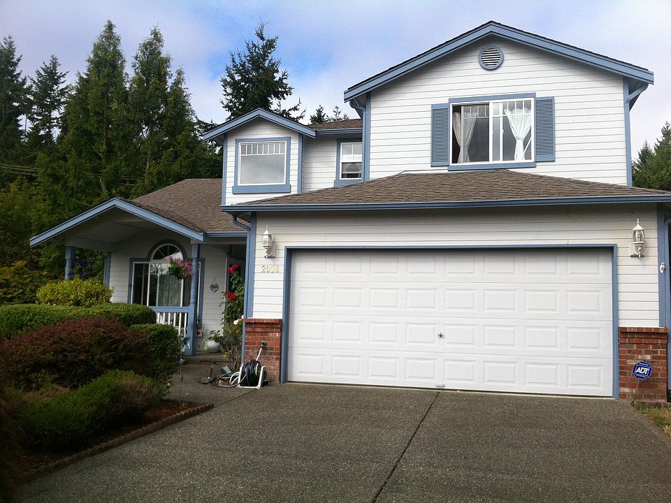1st image of 2034 18th Street Pl SE