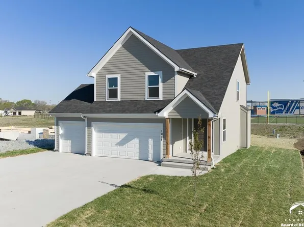 1013 2nd St, Perry, KS 66073