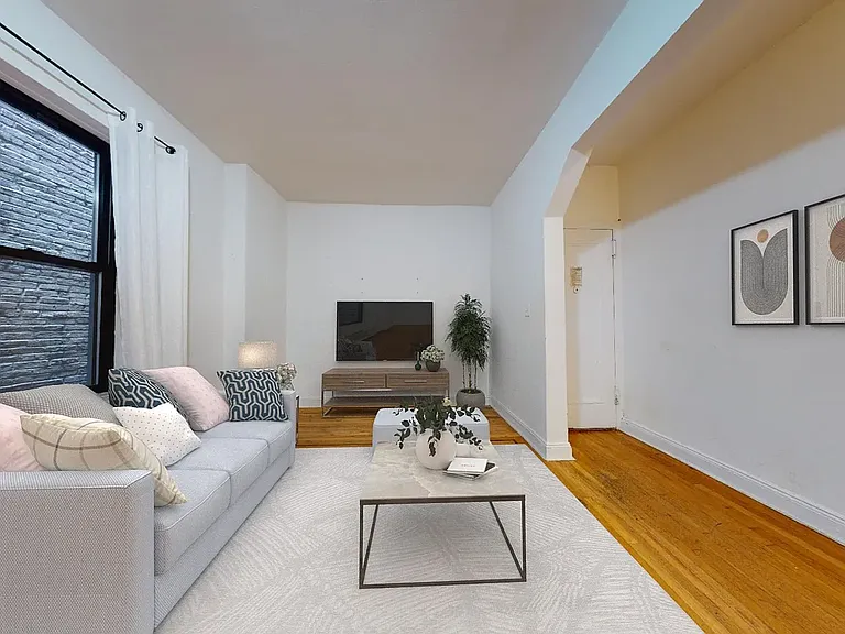 234 E 87th St #4C — Photo 1