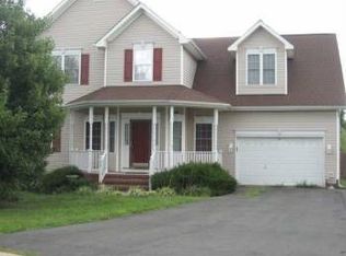33 Ashcroft Dr, Fredericksburg, VA 22405