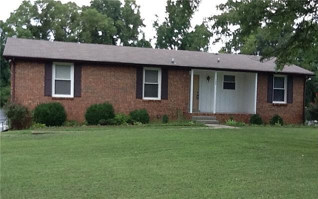 1st image of 155 W Concord Dr