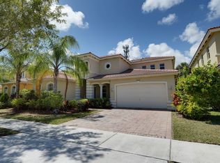 20476 SW 89th Ave, Cutler Bay, FL 33189