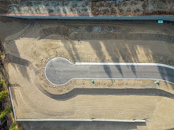 4th image of 2235 Coldwater Dr