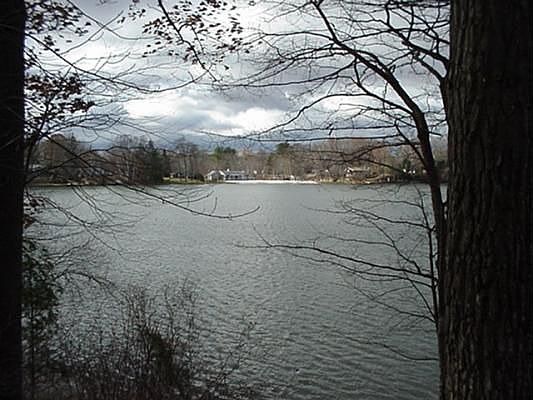2nd image of 29 Island Dr