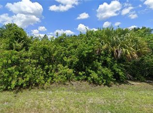 1052 Citrus Ave S, Lehigh Acres, FL 33974