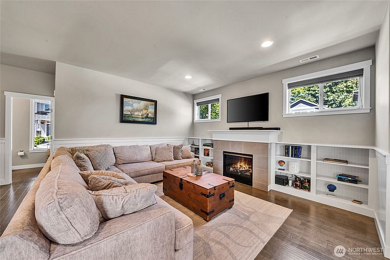 5th image of 1115 NE Sockeye Court