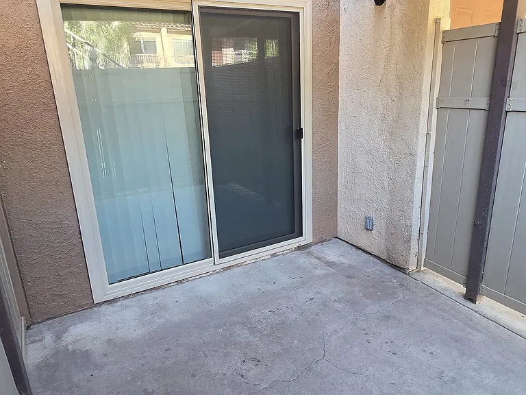 778 La Tierra St #H103 — Photo 28