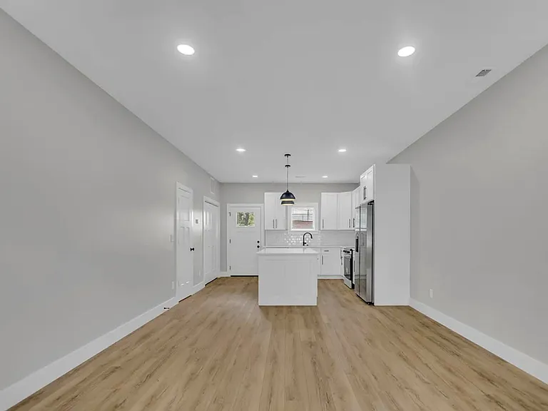 307 W Kenwood Dr — Photo 18