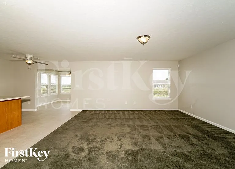 6307 Emerald Springs Dr — Photo 2