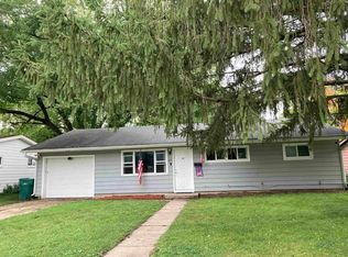 425 Garden Dr, Belvidere, IL 61008