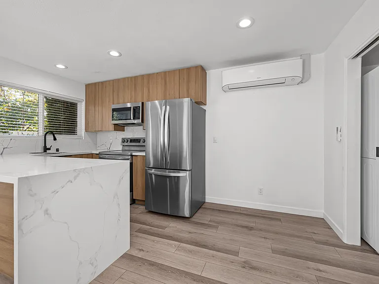 4417 McClintock St #3 — Photo 4