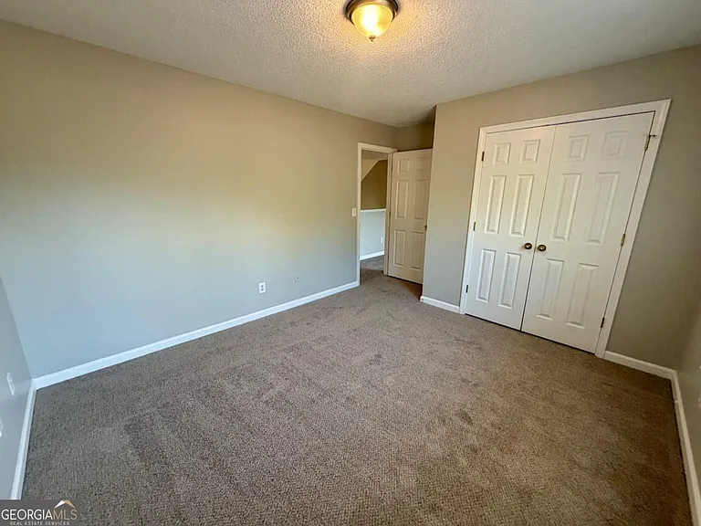 15 Lakeside Cir — Photo 15