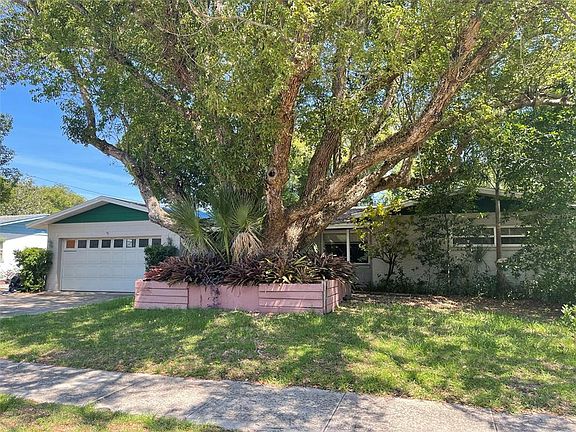 2nd image of 1821 Mosher Dr
