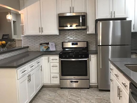 2nd image of 2237 Rogers Ave