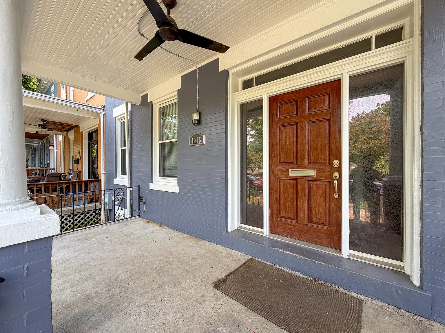 4 bed, 1902 sqft, $3,895 — Photo 2