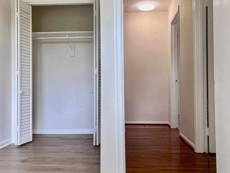 5350 Ravensworth Rd — Photo 70