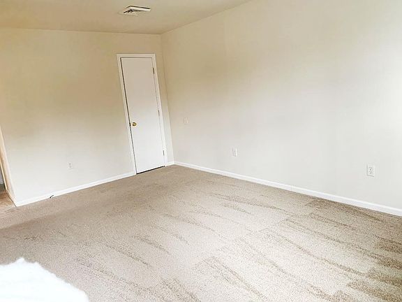 2nd image of 223 N 14th Ave