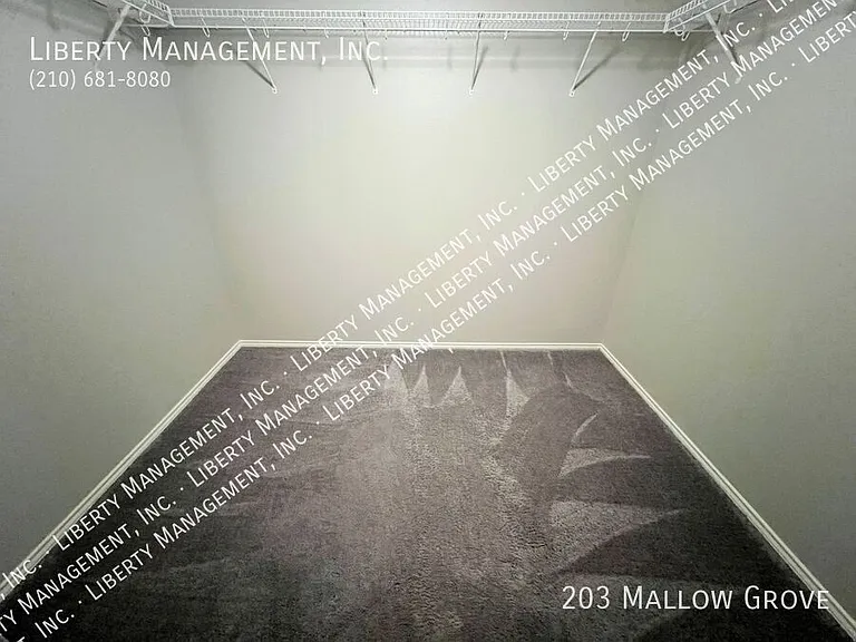 203 Mallow Grv — Photo 33