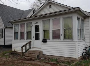 138 E 5th St, Roxana, IL 62084