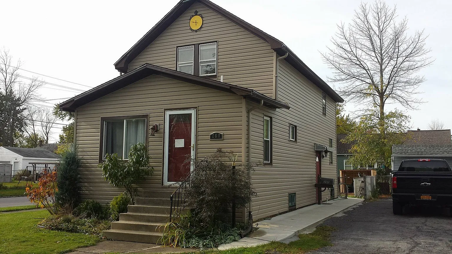 260 Kohler St photo 1