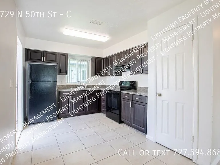 The Village Townhomes — Photo 11