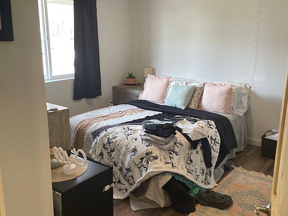 4th image of 608 E Lyons St