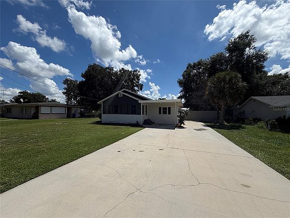 3rd image of 335 E HOFFMAN STREET