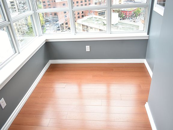 3rd image of 63 Keefer Pl #1705